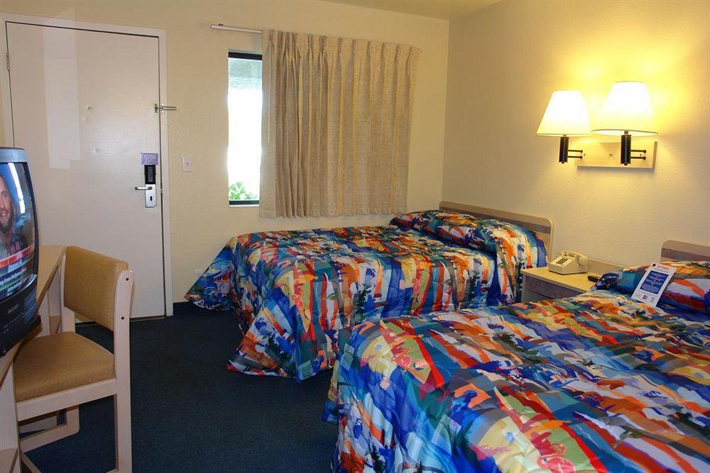 Motel 6-Palm Springs, Ca - Downtown Bagian luar foto