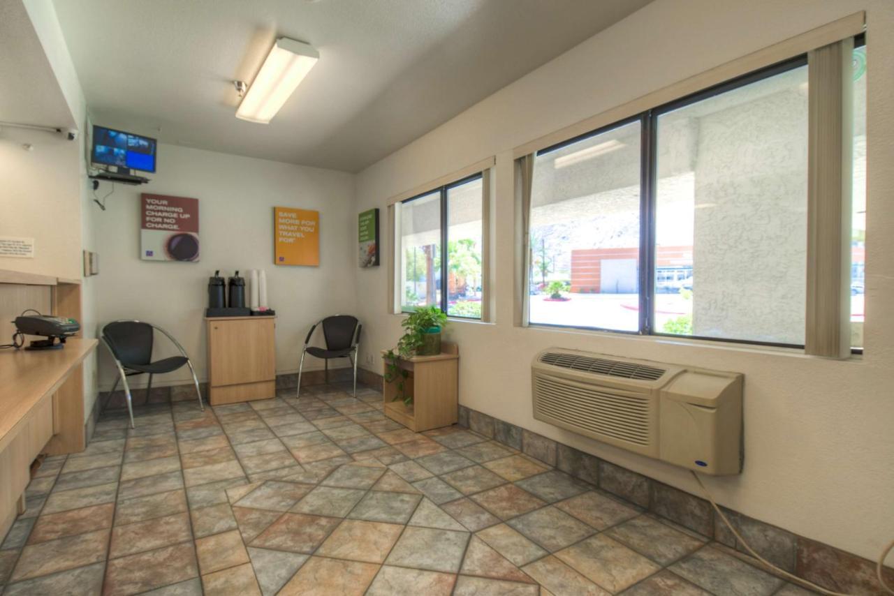 Motel 6-Palm Springs, Ca - Downtown Bagian luar foto